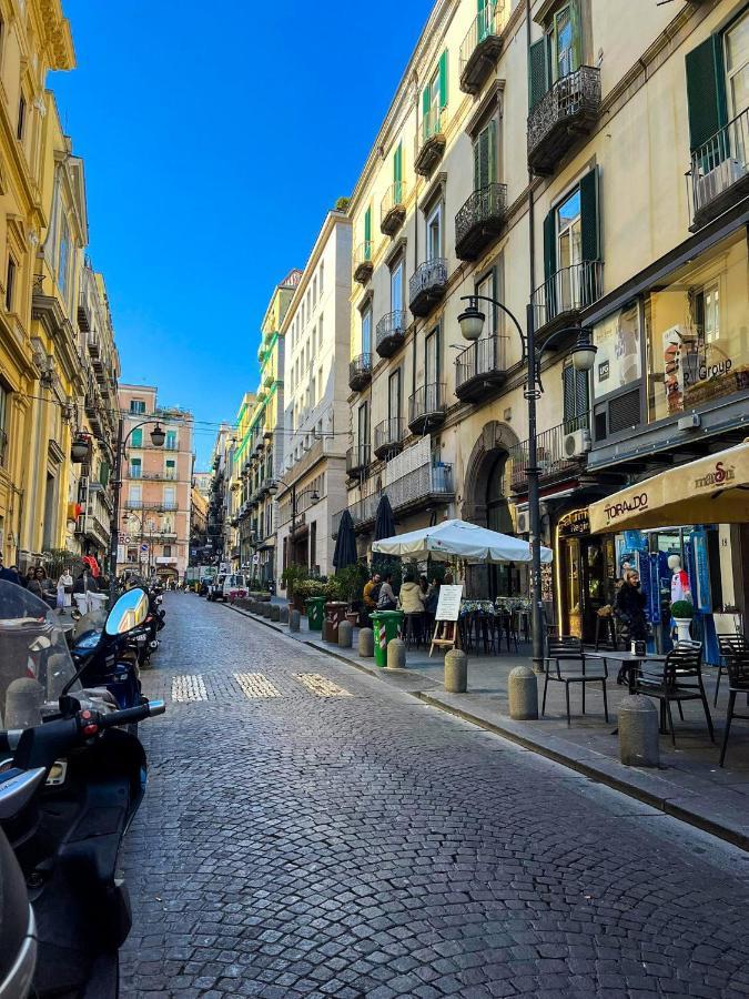Апартаменты Chez Marie Napoli Экстерьер фото