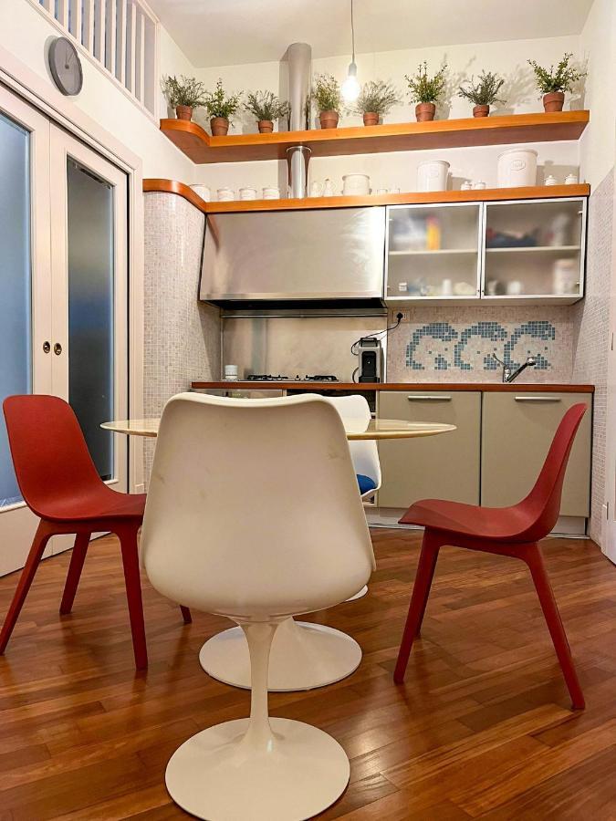 Апартаменты Chez Marie Napoli Экстерьер фото